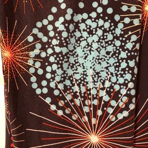 LuLaRoe Pants - LuLaroe TC Leggings. Fireworks LuLaRoe Pants - LuLaroe TC Leggings. Fireworks